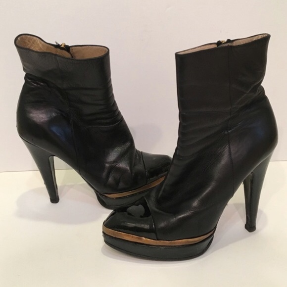 Ysl Leather Gold Cap Toe Booties - Picture 2 of 4